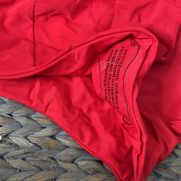 Women’s bikini - Picture 2 of 4